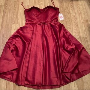 Trixxi red dress